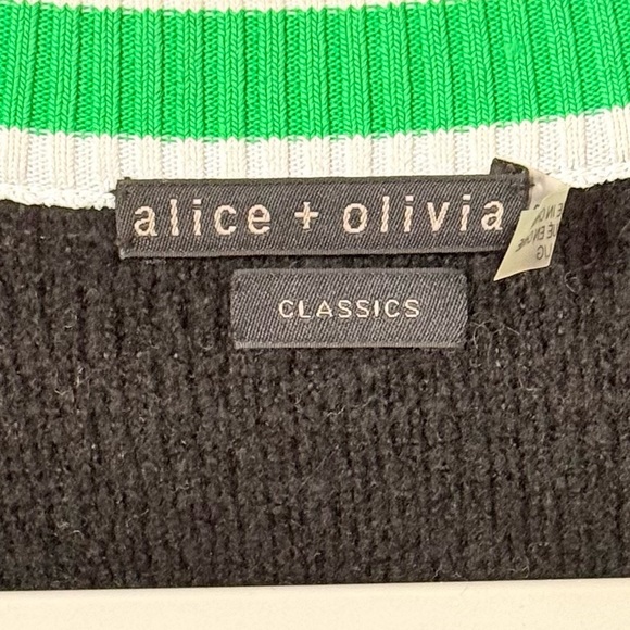 ALICE + OLIVIA BARRY OVERSIZED V-NECK CARDIGAN SIZE LARGE - Picture 4 of 10